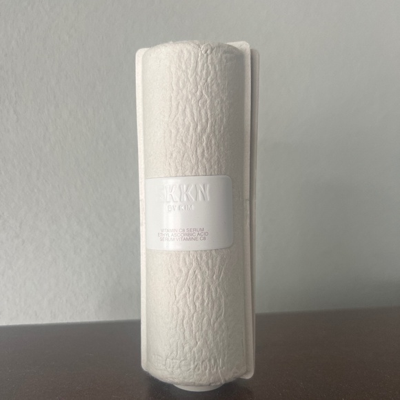 SKKN by Kim Vitamin C8 Serum - Picture 1 of 5